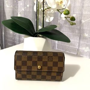 💯Authentic Louis Vuitton Medium Wallet